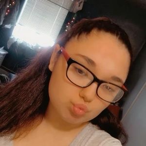 Meet your Posher, Ally rose